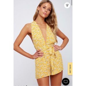 Lulus yellow floral convertible sleeveless romper